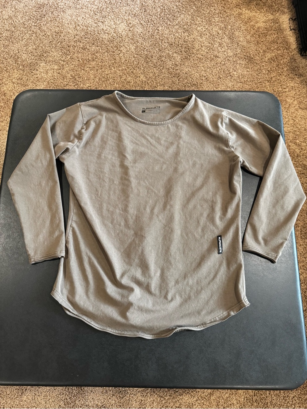 Alphalete Long Sleeve Scoop Neck Tee - Olive/Brown